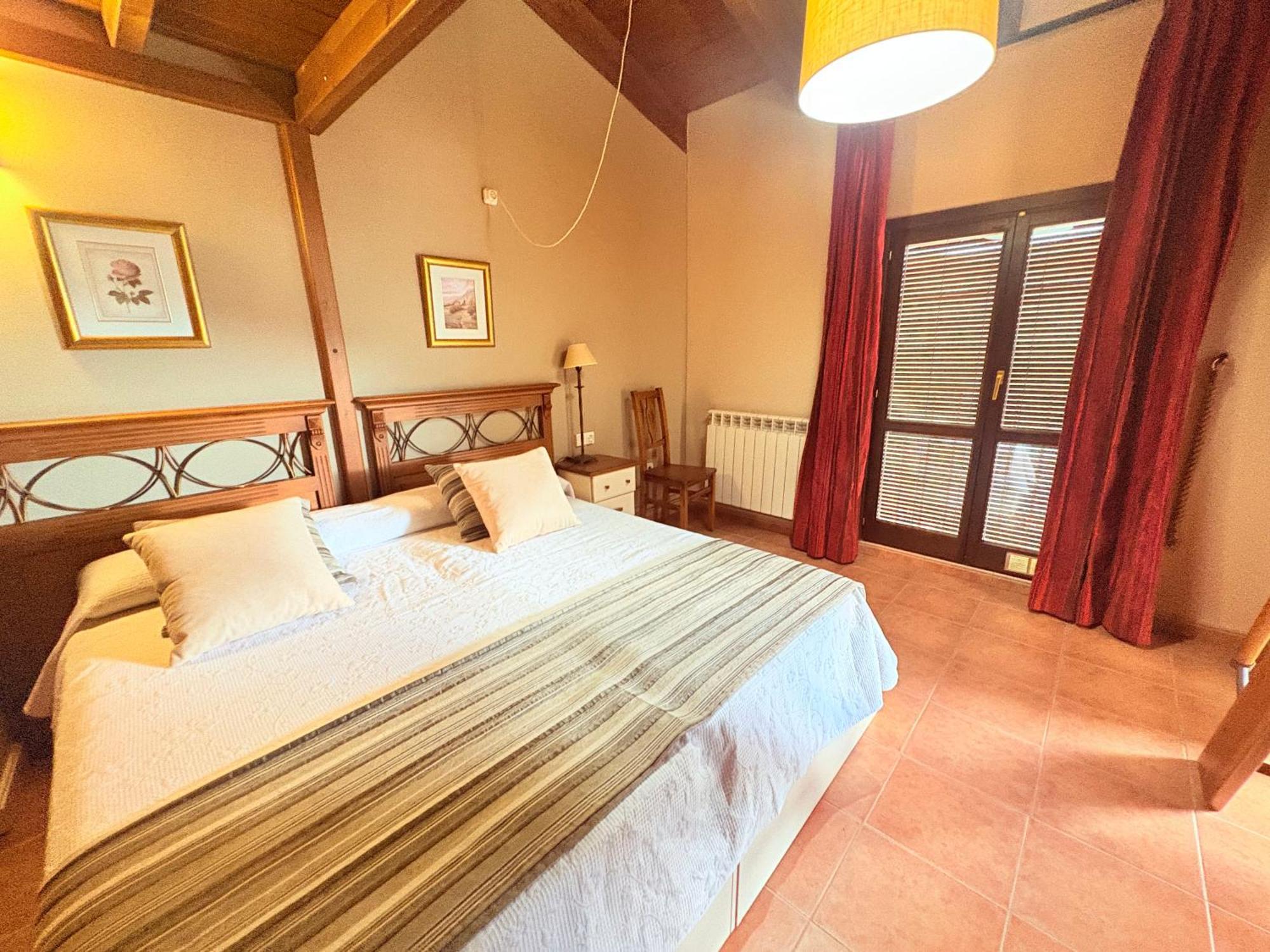 Hotel Guara Inluka Las Almunias 객실 사진