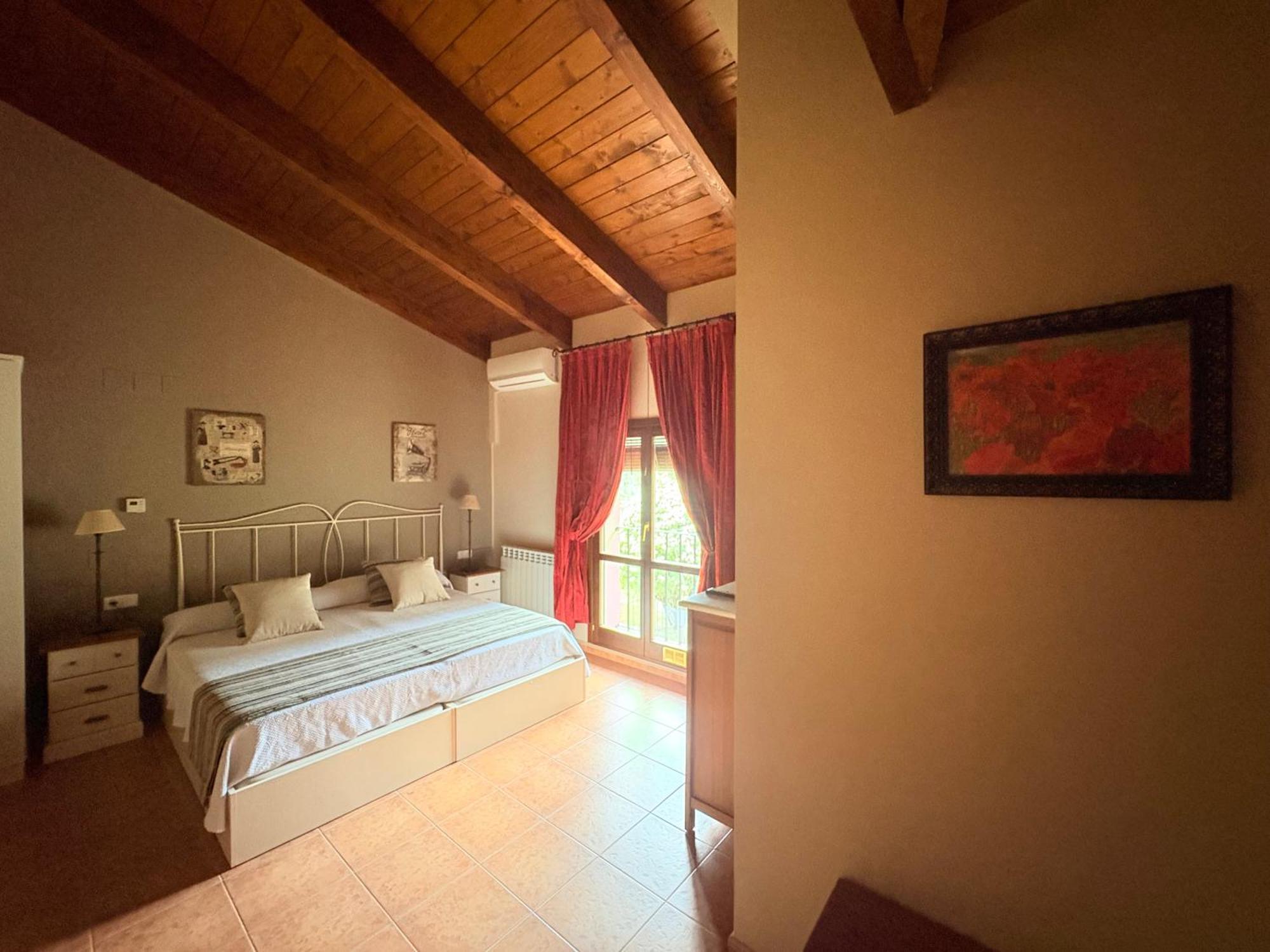 Hotel Guara Inluka Las Almunias 객실 사진
