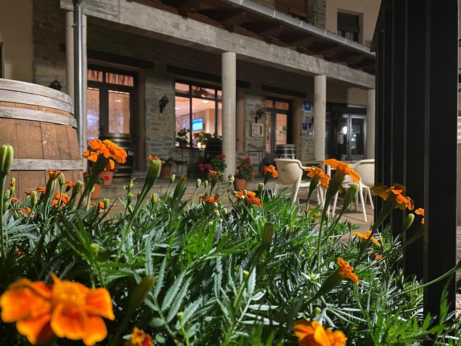 Hotel Guara Inluka Las Almunias 외부 사진